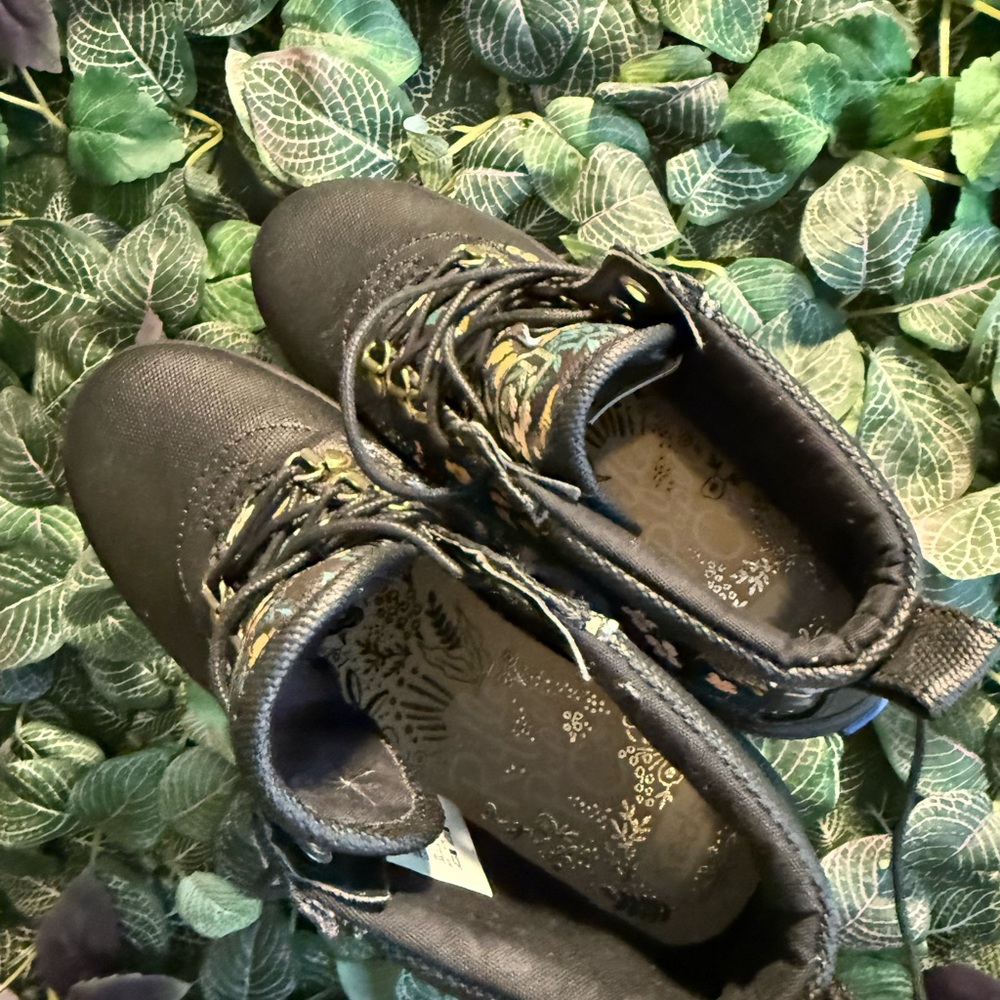Keds Scout Boot RPC Wildflower Black | Women’s 6.5 | Brand New - Picture 5 of 5